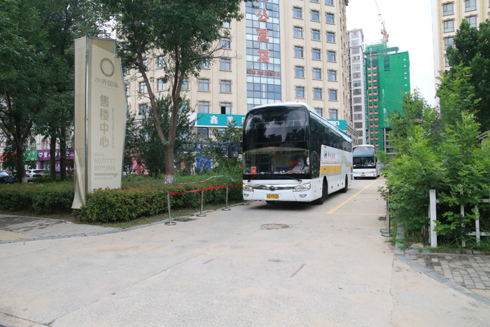 暖心送別！駐馬店174名集中隔離人員“解封”回家