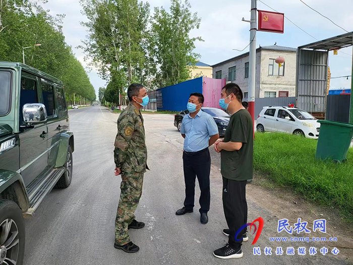 縣委常委、人武部部長熊四香到孫六鎮(zhèn)督導(dǎo)靜默期間疫情防控工作
