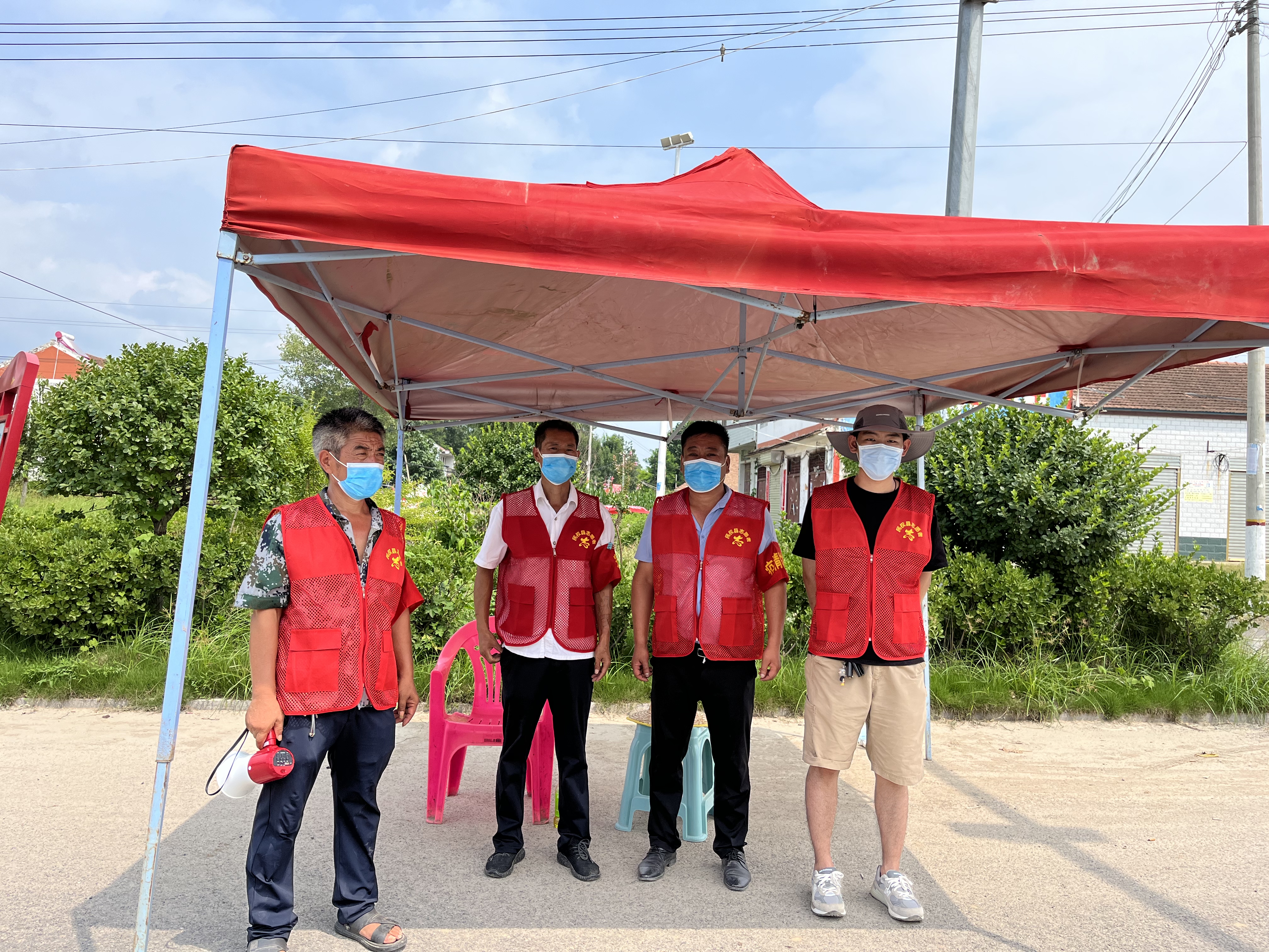 白云寺鎮(zhèn)：志愿者齊上陣，堅決打贏疫情防控攻堅戰(zhàn)