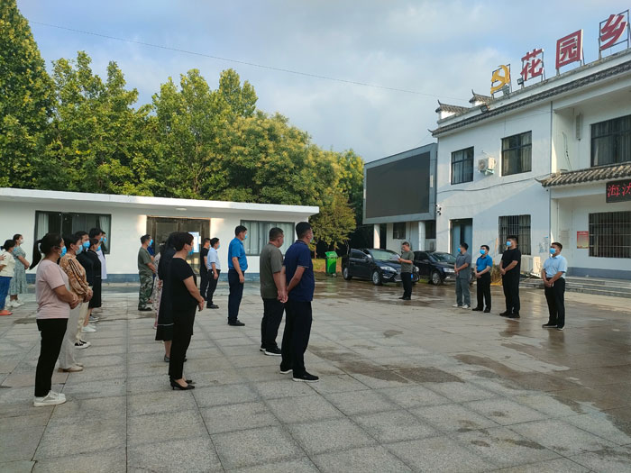 縣人大常委會副主任李新軍到花園鄉(xiāng)督導(dǎo)靜態(tài)管理、核酸檢測工作