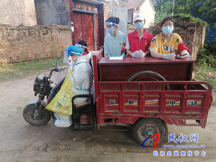 龍?zhí)伶?zhèn)：黨員群眾齊上陣，共同抗議暖人心