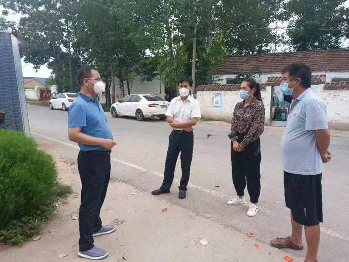 縣委常委、常務副縣長王景義在北關鎮(zhèn)督導疫情防控社會面管控和消殺工作