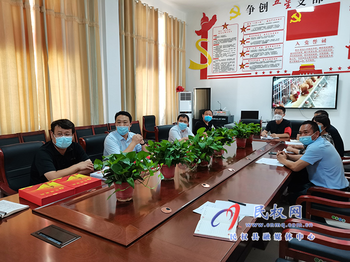 縣委常委、組織部長王義彬督導(dǎo)調(diào)研“五星”支部創(chuàng)建和軟弱渙散村黨組織整頓工作