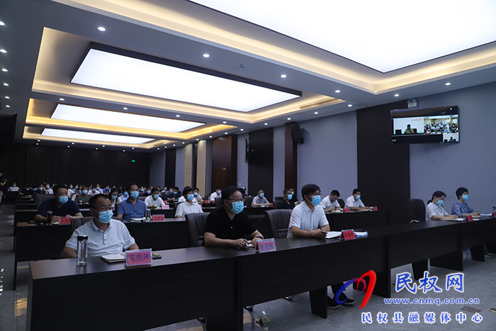 縣委中心組理論學(xué)習(xí)暨全縣新冠肺炎疫情防控知識(shí)培訓(xùn)會(huì)召開