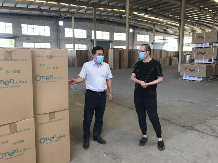 縣委常委、縣委辦公室主任吳杰深入聯(lián)系企業(yè)開展“萬人助萬企”活動(dòng)