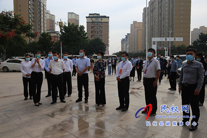 人大代表、政協(xié)委員視察“全國文明城市”創(chuàng)建工作