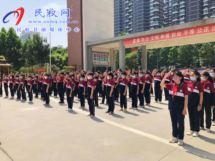 縣團(tuán)委國(guó)慶節(jié)期間組織開(kāi)展系列群眾性愛(ài)國(guó)主義教育活動(dòng)