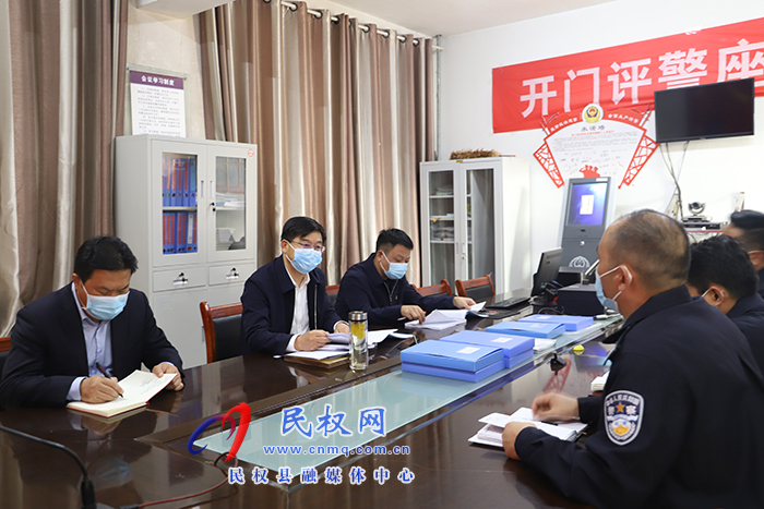 縣委書(shū)記張團(tuán)結(jié)調(diào)研信訪(fǎng)維穩(wěn)和疫情防控工作