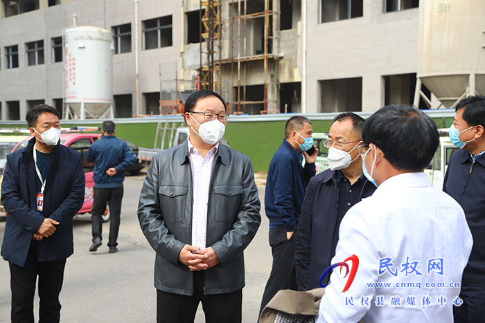 縣領導栗團結、周明河調研城市社區(qū)社會基層治理工作