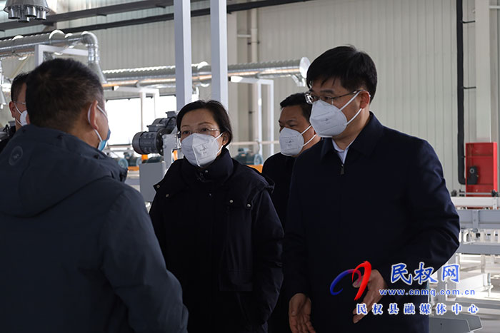 縣委書記張團結調研招商引資重點項目建設情況