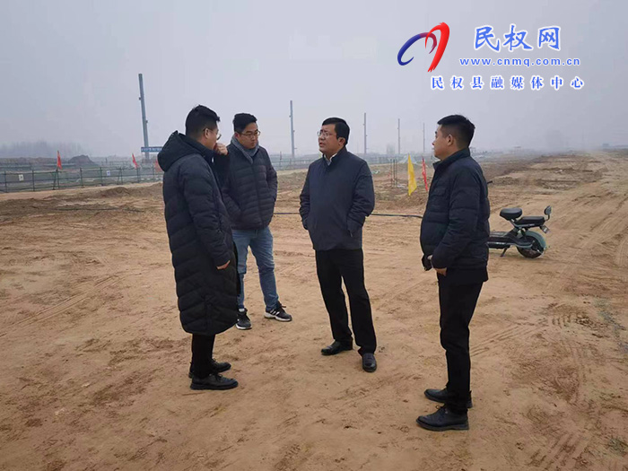 縣委常委、統(tǒng)戰(zhàn)部長、南華街道辦事處黨工委書記李君到金藝科技產(chǎn)業(yè)園開展“企業(yè)服務日”活動