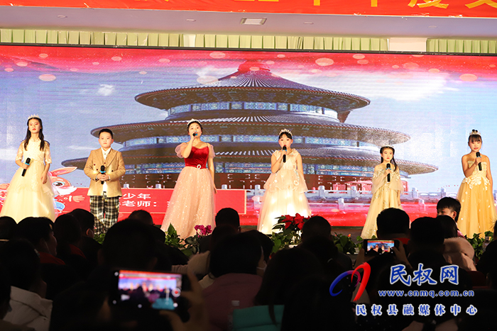 展望未來，向2023年快樂出發(fā)——民權求實學校2022年年度文藝匯演成功舉行