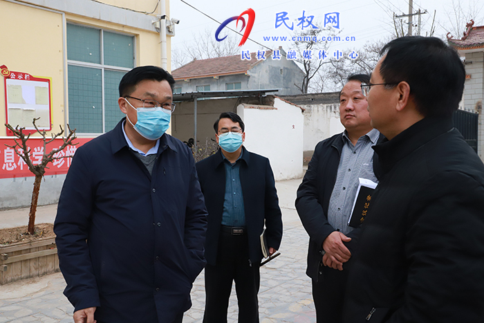 縣委常委、宣傳部長(zhǎng)、副縣長(zhǎng)畢道喜查看我縣2023年省重點(diǎn)民生實(shí)事寄宿制小學(xué)規(guī)劃情況