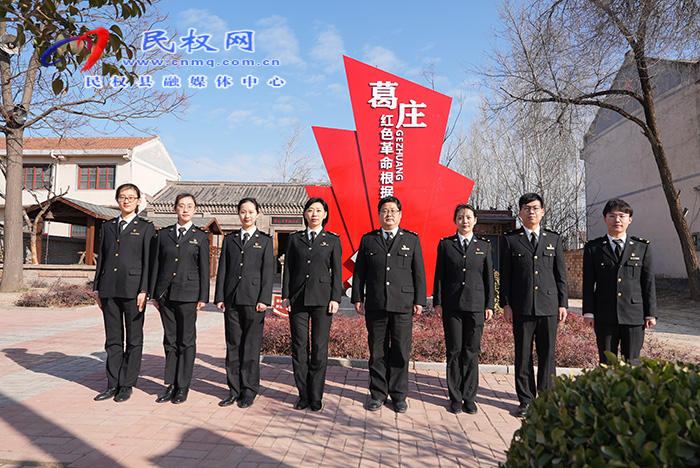 海關(guān)總署駐我縣幫扶工作組開(kāi)展“學(xué)習(xí)貫徹二十大，踔厲奮發(fā)開(kāi)新局”主題黨日活動(dòng)