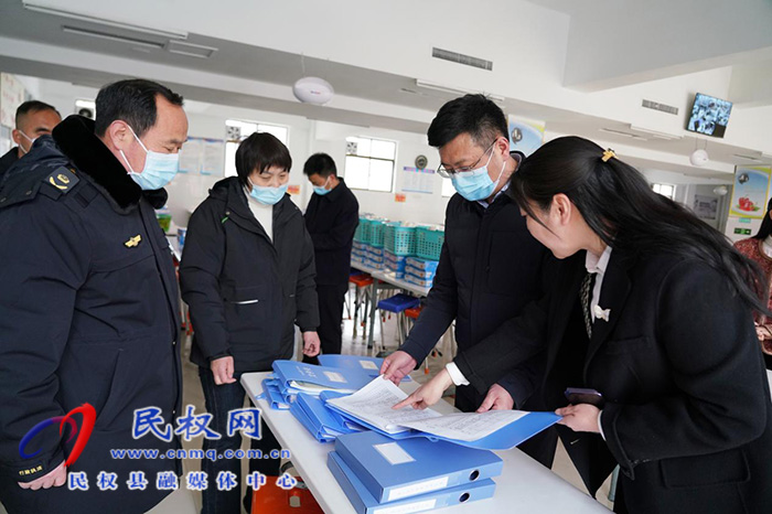 民權(quán)縣法院院長徐亞超開展食品安全“兩個責(zé)任”督導(dǎo)工作