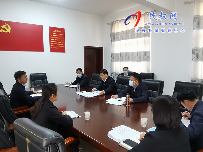 市人大常委會副主任、縣委書記張團(tuán)結(jié)調(diào)研耕地保護(hù)和信訪維穩(wěn)工作