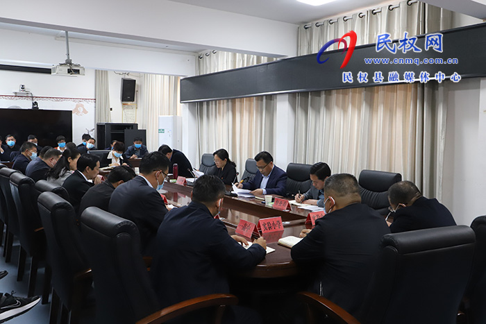 縣委副書記、縣長王靜嫻調(diào)研教育教學工作