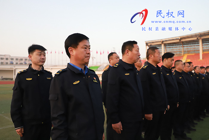 民權(quán)縣城市管理局:開展“強基礎(chǔ) 轉(zhuǎn)作風 樹形象”軍事化訓練活動?