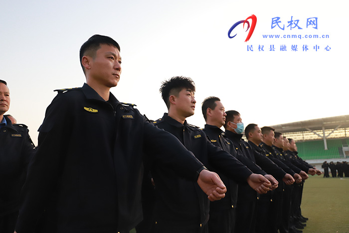 民權(quán)縣城市管理局:開展“強基礎(chǔ) 轉(zhuǎn)作風 樹形象”軍事化訓練活動?