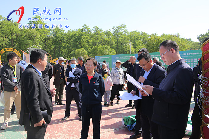 縣委副書記、縣長(zhǎng)王靜嫻查看2023中國(guó)·民權(quán)申甘林帶生態(tài)半程馬拉松賽籌備情況