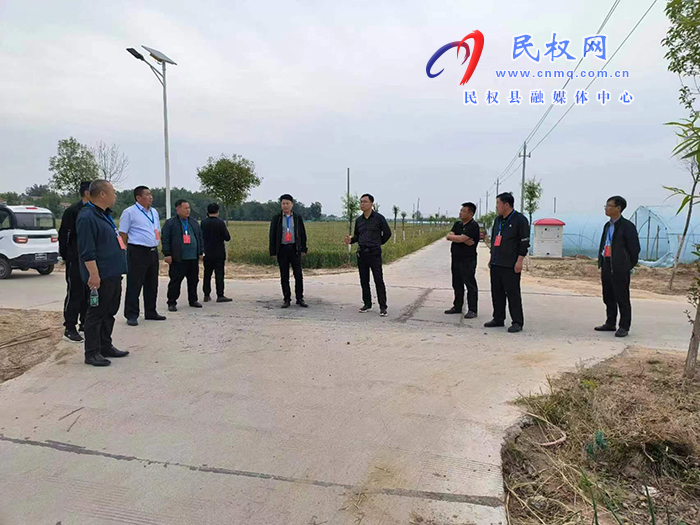 縣人大常委會調(diào)研我縣高標準農(nóng)田建設情況