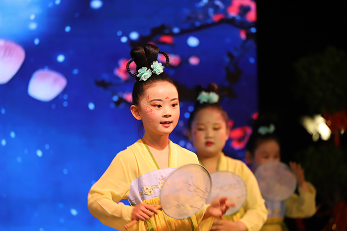 民權(quán)求實(shí)小學(xué)第六屆“向美而行，逐夢(mèng)未來(lái)”校園文化藝術(shù)節(jié)圓滿落幕