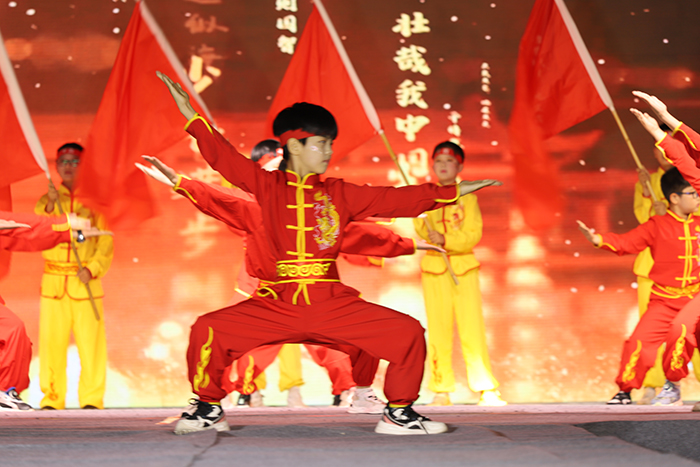 民權(quán)求實(shí)小學(xué)第六屆“向美而行，逐夢(mèng)未來(lái)”校園文化藝術(shù)節(jié)圓滿落幕