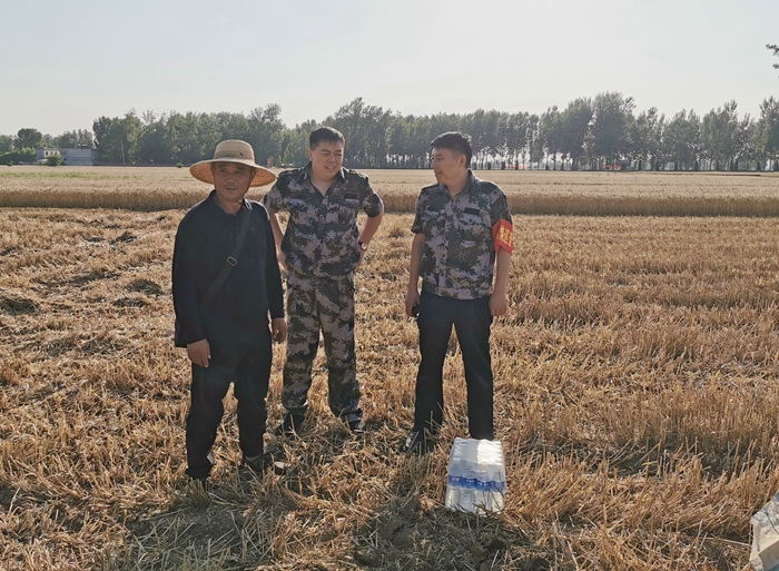 莊子鎮(zhèn)：慰問跨區(qū)作業(yè)機(jī)手，真情服務(wù)“三夏”農(nóng)忙