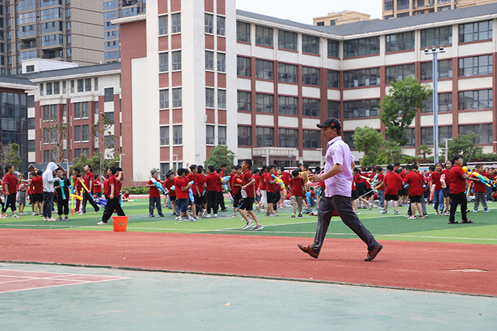 “悠悠艾香溢佳節(jié) 綿綿粽情潤端午”——民權(quán)求實(shí)學(xué)校端午節(jié)主題教育活動(dòng)