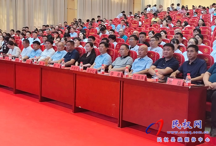我縣舉行中國醫(yī)師節(jié)慶?；顒?dòng)