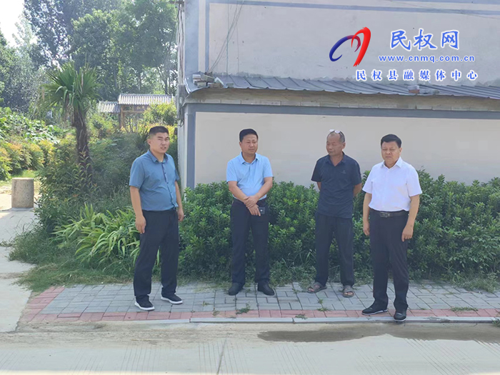 縣人大常委會二級調(diào)研員石克林到孫六鎮(zhèn)調(diào)研指導軟弱渙散村黨組織整頓轉(zhuǎn)化工作