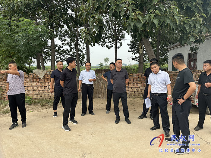 曬一曬！賽出最美鄉(xiāng)村來 南華街道辦事處“五星”支部創(chuàng)建暨人居環(huán)境整治觀摩活動