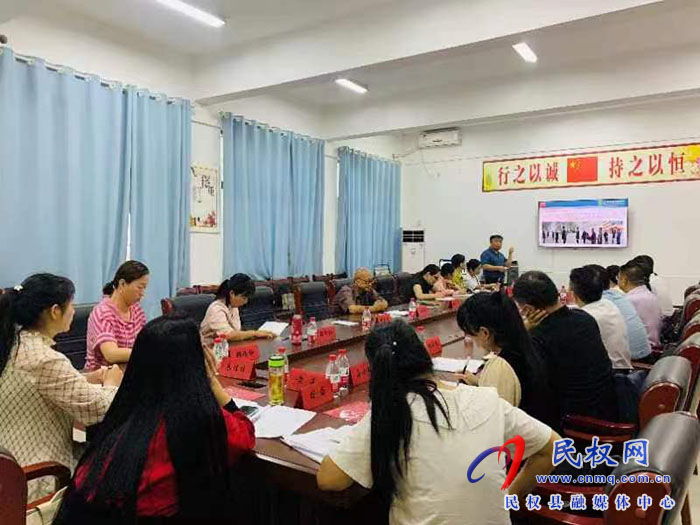 南召縣教師發(fā)展中心“國培計劃”項目組蒞臨民權(quán)縣教師進(jìn)修學(xué)校觀摩交流培訓(xùn)工作