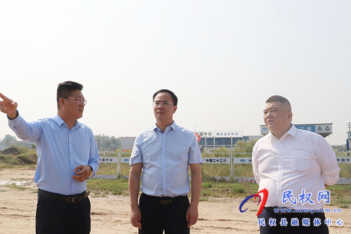 廣州工業(yè)投資控股集團有限公司有色金屬事業(yè)部副部長、廣州萬寶商業(yè)發(fā)展集團有限公司董事長陳福勝到民考察