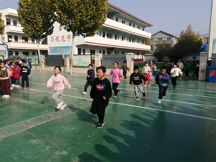 民權(quán)縣第三小學(xué)舉行2023年119消防安全演練活動