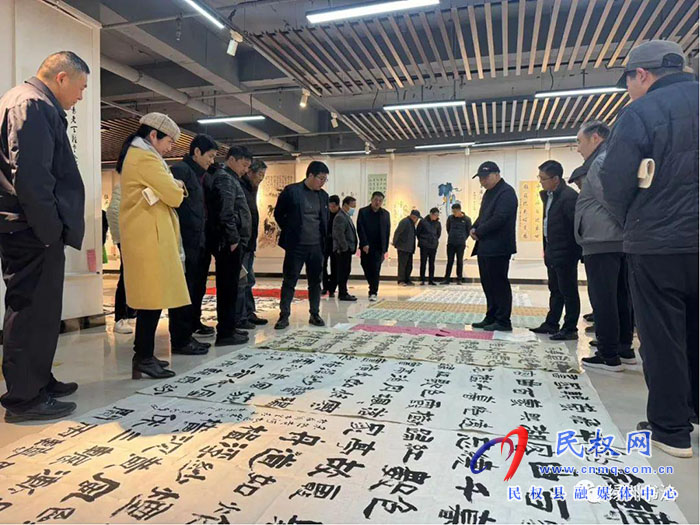 民權縣文聯(lián)邀請中書協(xié)會員、商丘市書法家協(xié)會副主席王文博老師點評書法作品