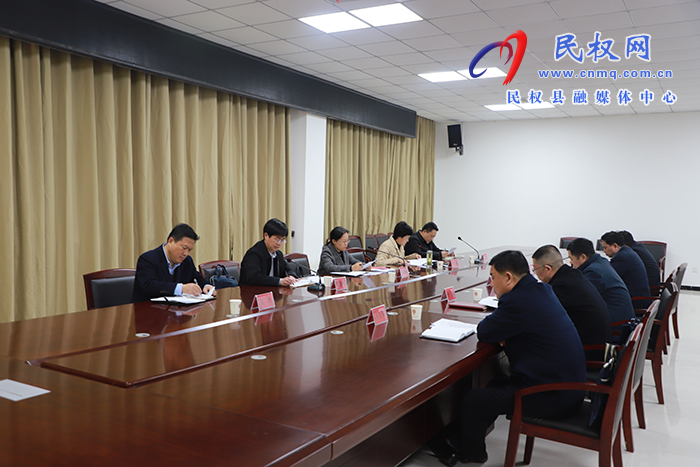 縣委書記王靜嫻參加縣委學習貫徹習近平新時代中國特色社會主義思想主題教育第二期讀書班第一次分組研討交流會