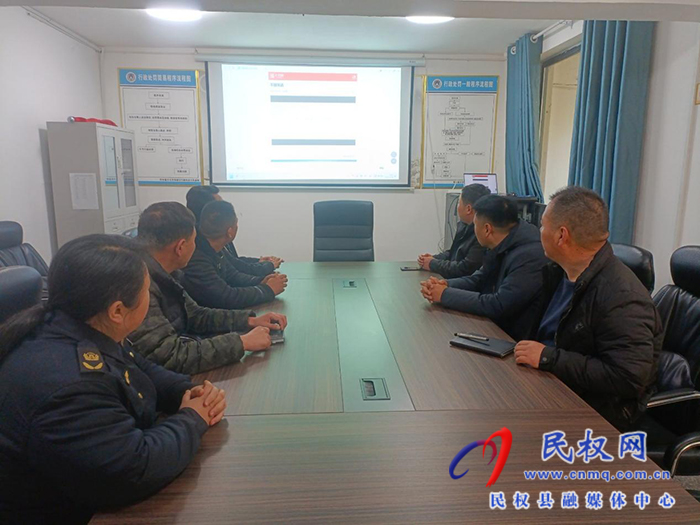 民權(quán)縣文化廣電旅游局開展服務(wù)型行政執(zhí)法“微宣講、走基層”活動(dòng)