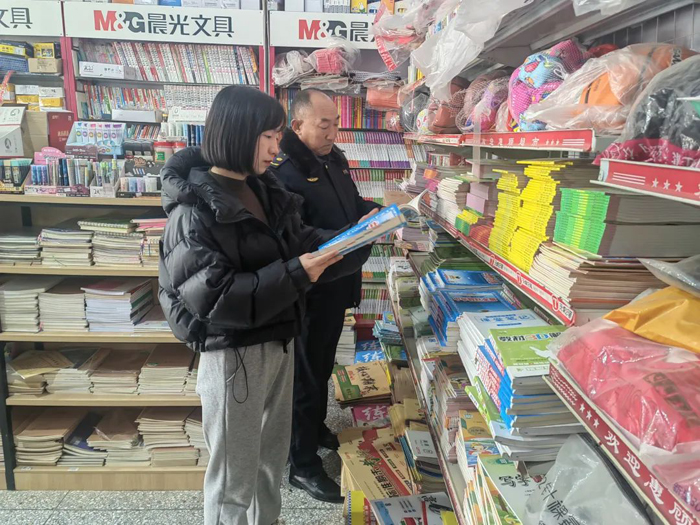 王橋、胡集等鄉(xiāng)鎮(zhèn)開展出版物市場(chǎng)整治行動(dòng)