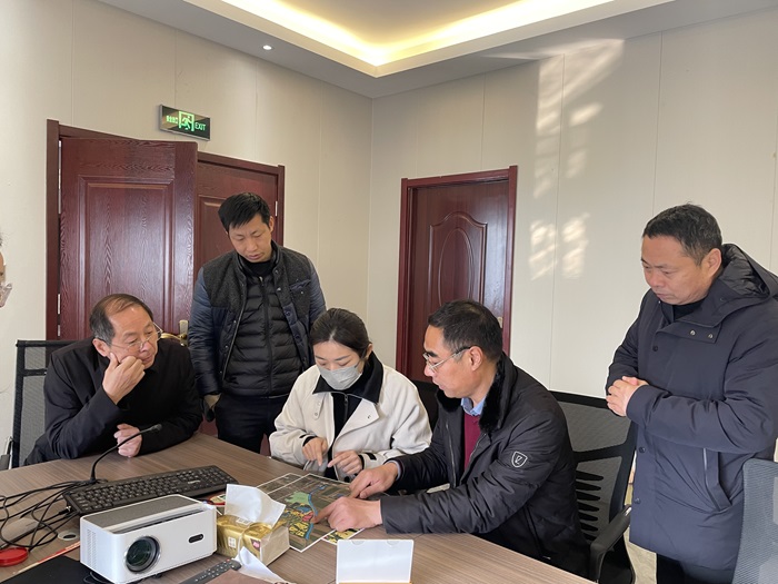 縣財政局實地考察農村公益事業(yè)財政獎補項目