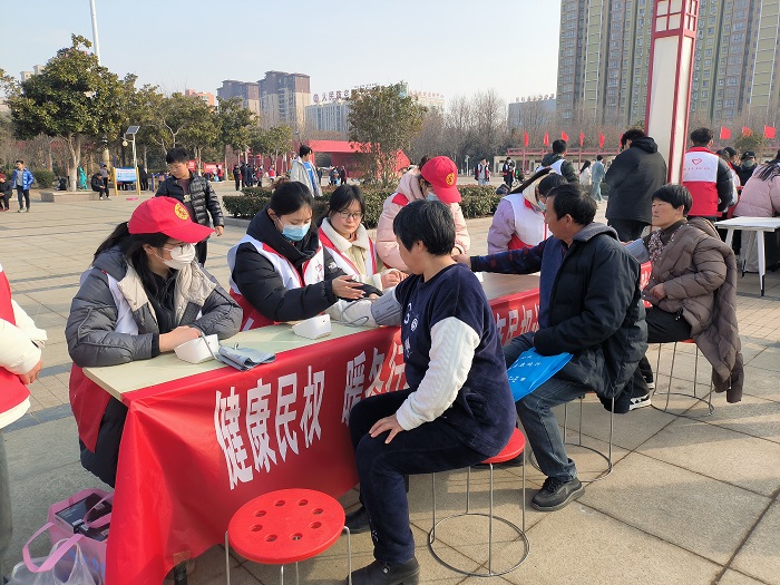 團(tuán)縣委聯(lián)合縣衛(wèi)健委開展“健康民權(quán)，暖冬行動(dòng)”志愿服務(wù)活動(dòng)