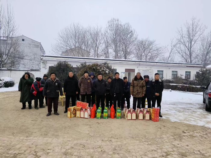 縣林業(yè)發(fā)展服務(wù)中心開展迎新春、送溫暖走訪慰問(wèn)活動(dòng)