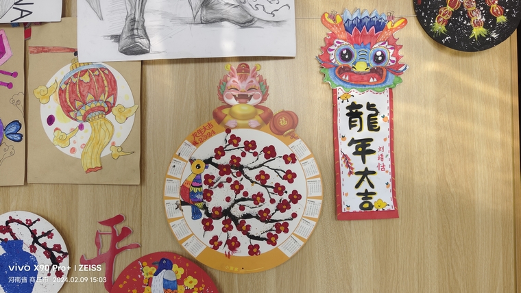 民權縣圖書館舉辦“喜樂龍年 書中有畫”少年兒童新年書畫作品展