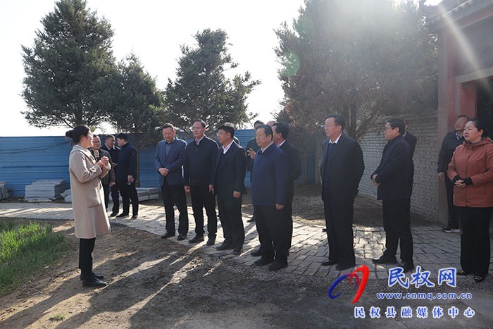 全市推進(jìn)移風(fēng)易俗倡樹文明殯葬新風(fēng)現(xiàn)場會在民召開