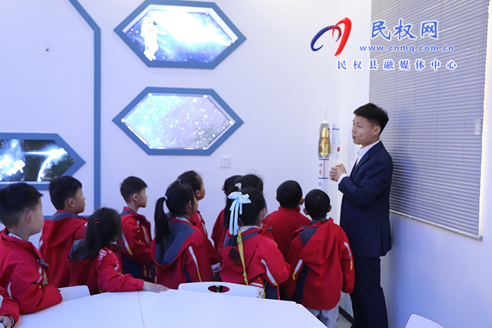開展幼小銜接 開啟幼兒成長之旅 ——民權(quán)縣第一實(shí)驗(yàn)幼兒園攜手民權(quán)縣求實(shí)學(xué)校開展幼小銜接活動(dòng)