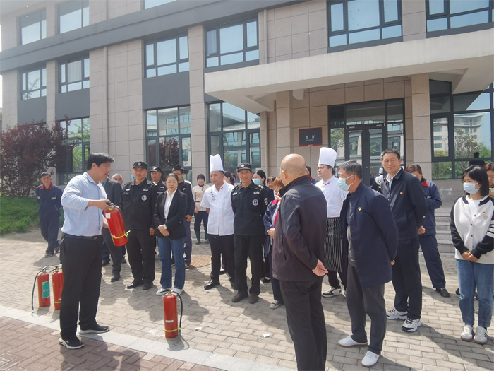 縣委黨校開展消防安全知識培訓暨消防應(yīng)急演練活動