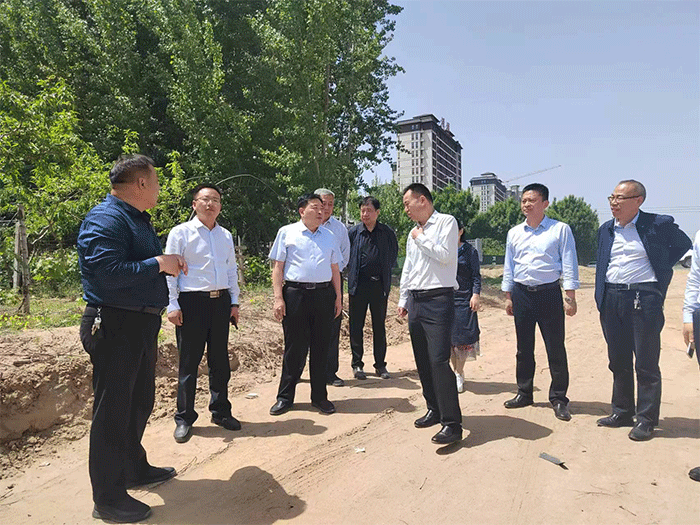 市公路事業(yè)發(fā)展中心黨委書記、主任馬登峰高度點贊我縣公路工作
