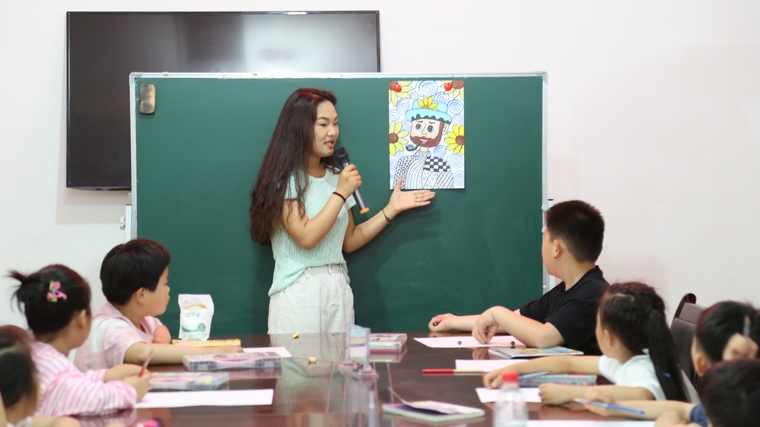 民權(quán)縣圖書館舉辦2024年第八期“畫從書中來(lái) 閱繪悅美”公益繪畫培訓(xùn)（總第13期）