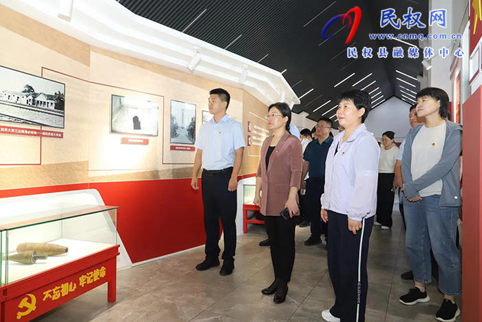 團市委、市婦聯(lián)到民開展“守規(guī)矩 敲警鐘 守廉潔 樹清風”廉潔文化教育活動