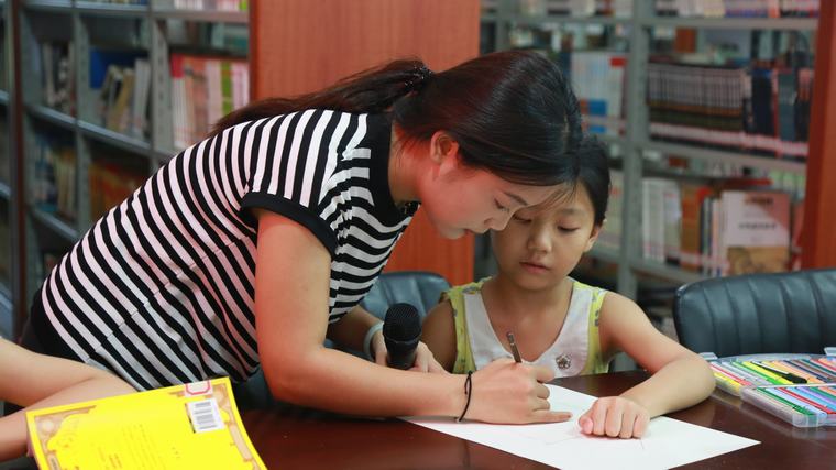 民權(quán)縣圖書館舉辦2024年第十三期“畫從書中來(lái)——閱繪悅美”公益繪畫培訓(xùn)（總第18期）